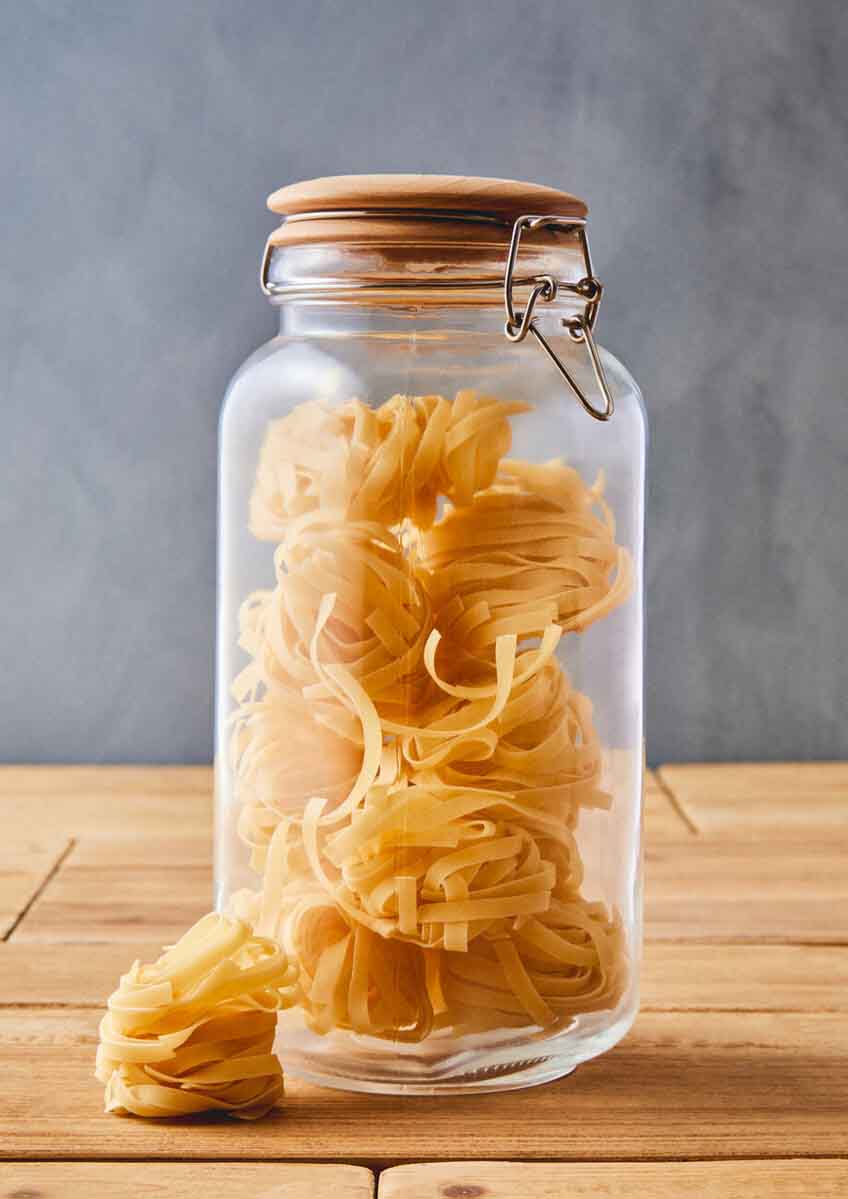 Luca Square 2150ml Glass Jar With Wooden Lid.