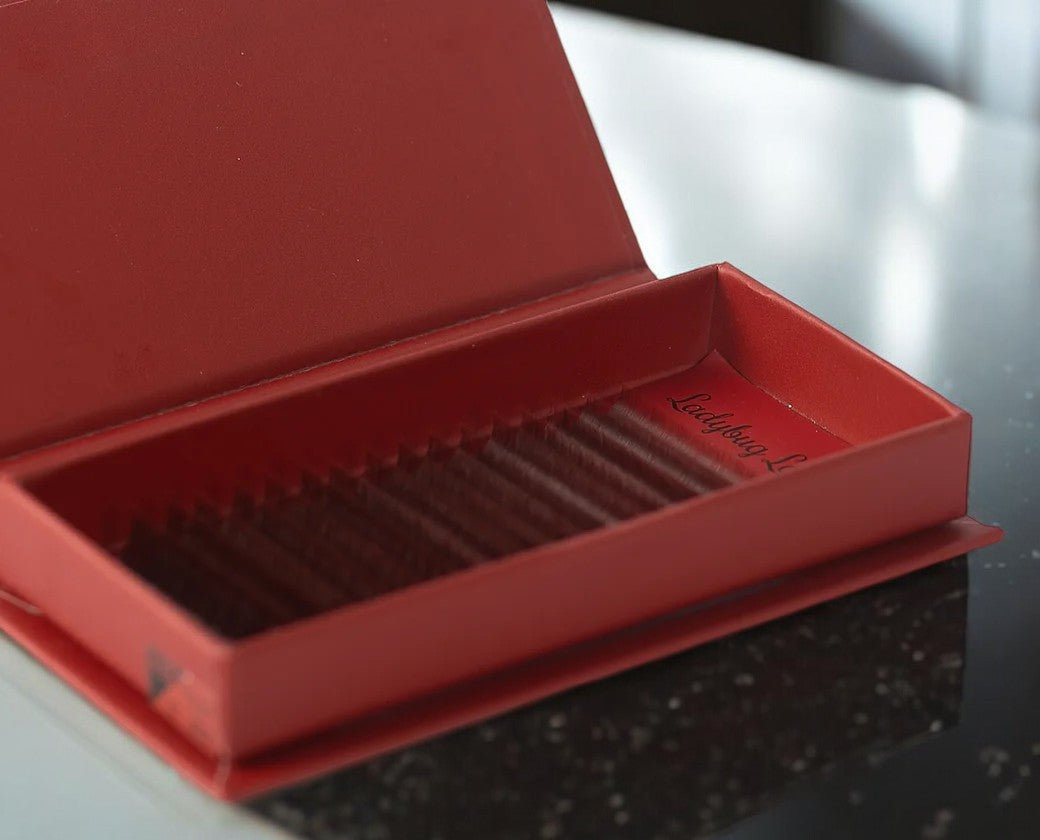 🤎Brown Silk Volume Lash Trays – 2 Shades 🤎