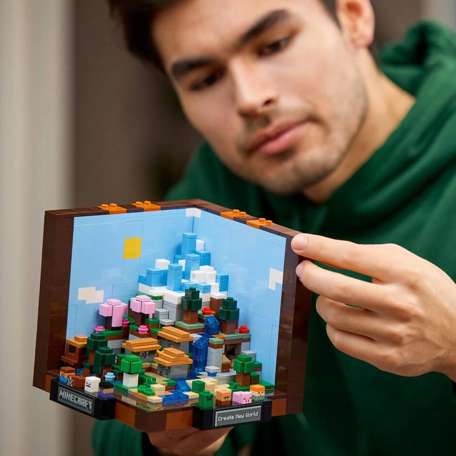 Lego Minecraft 21265 The Crafting Table Model for Adults Age 18 and Up