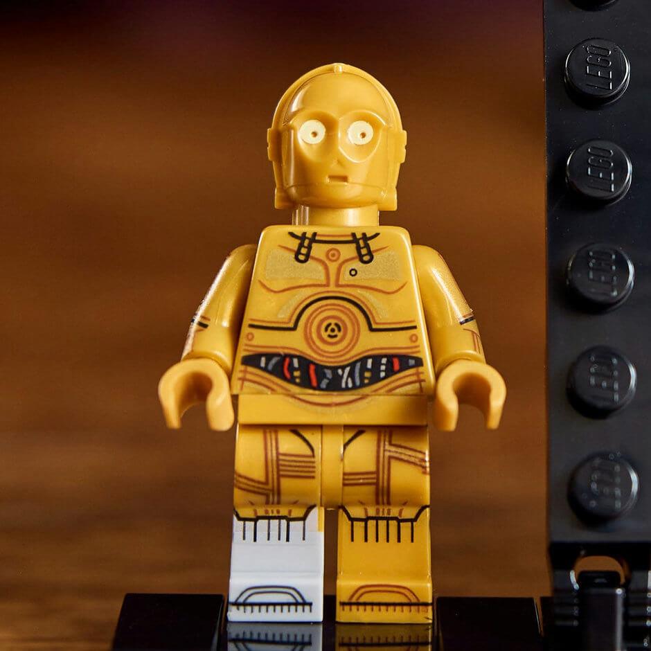 Lego Star Wars 75398 C-3PO Model 25th Anniversary Set for Ages 18 & Up