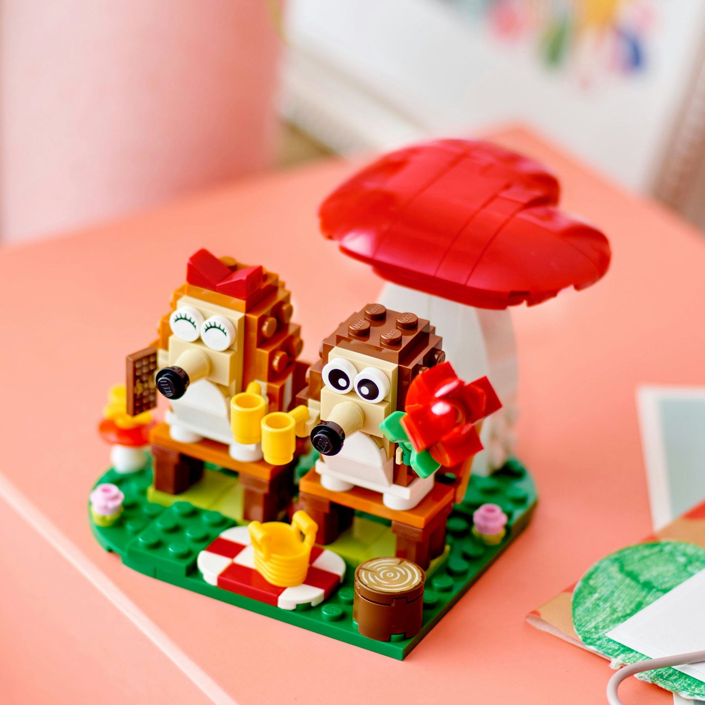 Lego Valentine's Day 40711 Hedgehog Picnic Date Gift for Ages 8 and Up