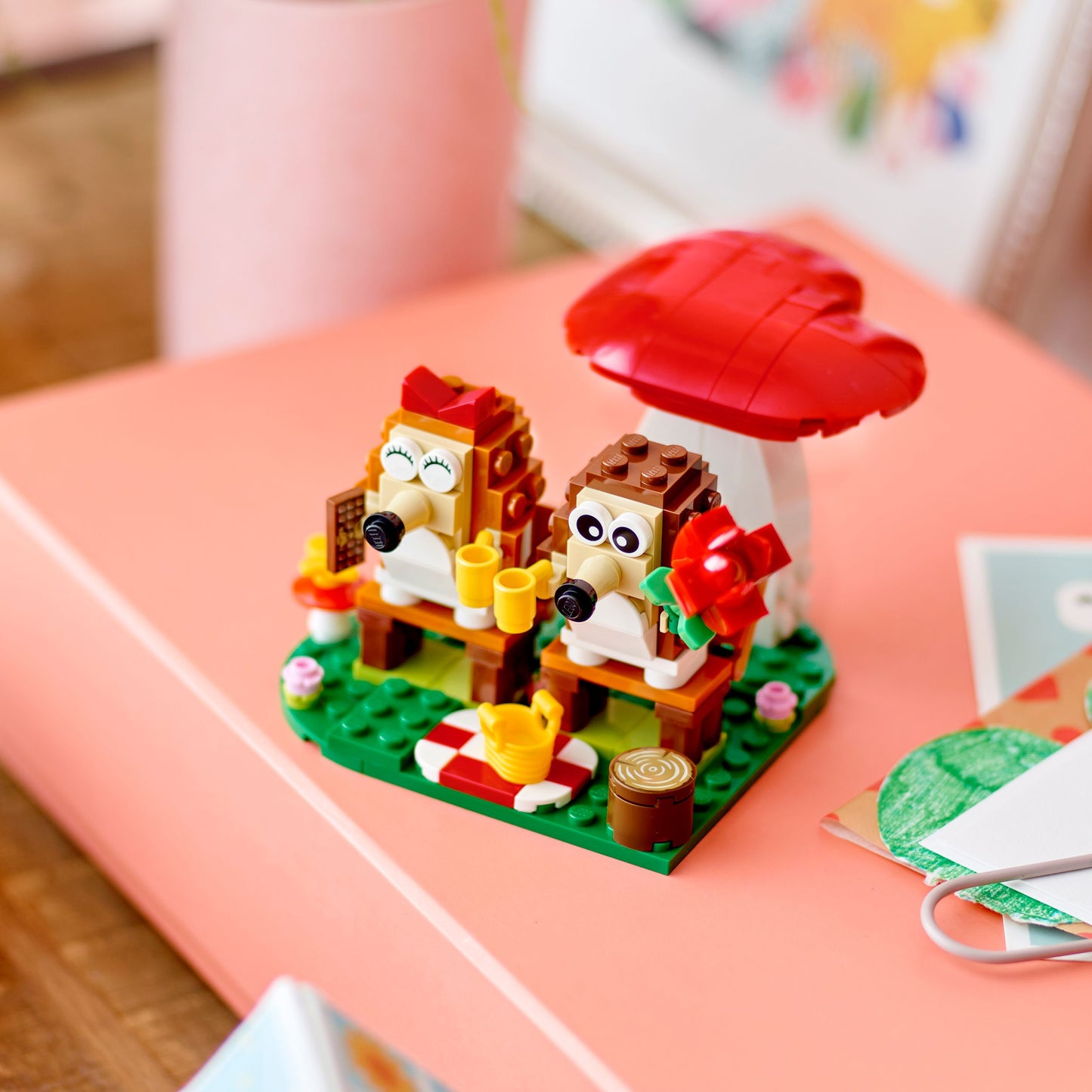 Lego Valentine's Day 40711 Hedgehog Picnic Date Gift for Ages 8 and Up