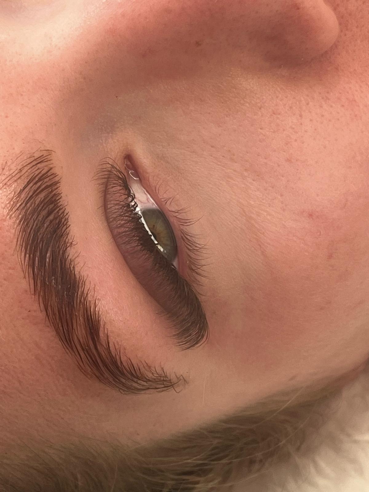 π€ Brown 4D Clover Lashes π€ 16 Rows β’ Single Length