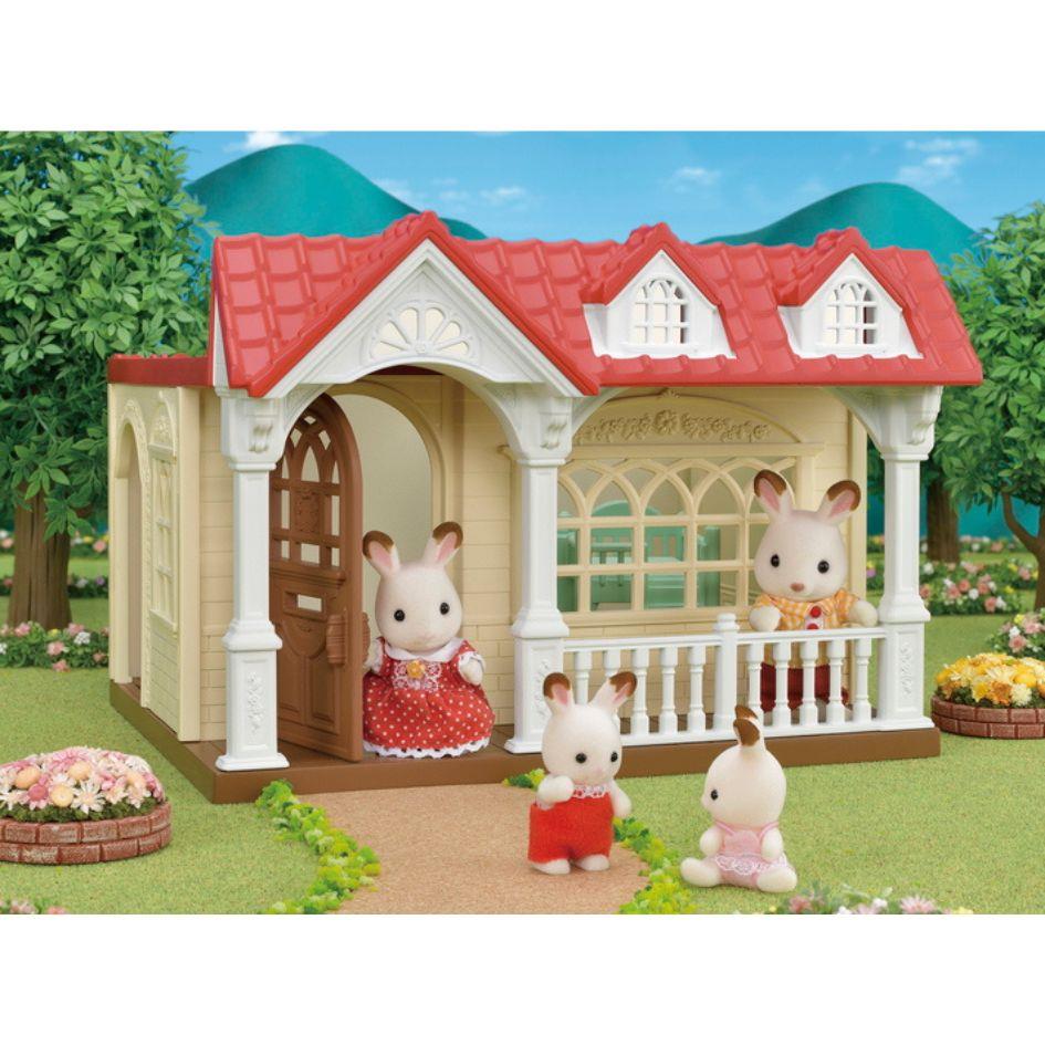 Sylvanian Families Sweet Raspberry Home Toy Plasyet for Ages 3 and Up