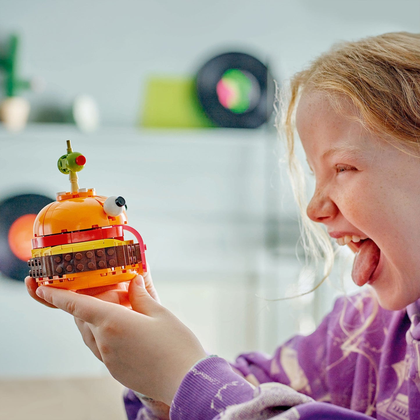 Lego Fortnite 77070 Durrr Burger Video Game Playset for Ages 9 and Up