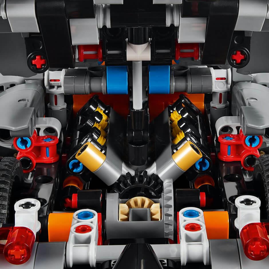 LEGO Technic 42173 Koenigsegg Jesko Absolut Grey Hypercar for Ages 10+