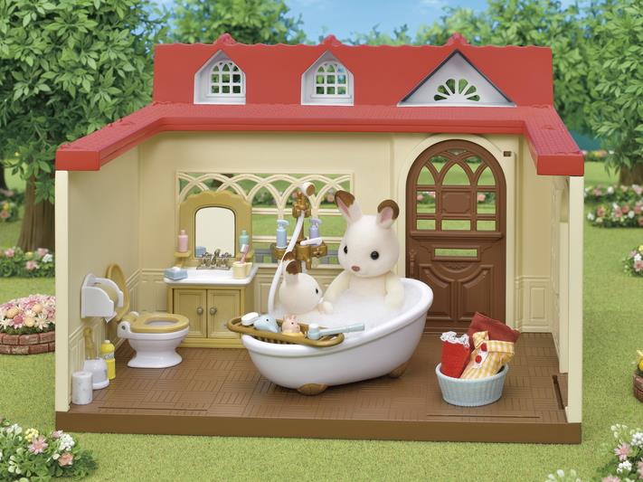 Sylvanian Families Sweet Raspberry Home Toy Plasyet for Ages 3 and Up