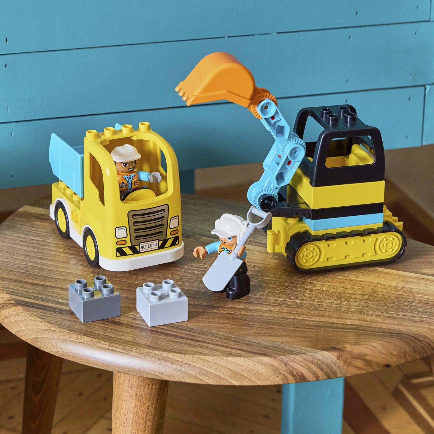 Lego Duplo 10931 Truck and Tracked Excavator for Toddlers Ages 2 & Up