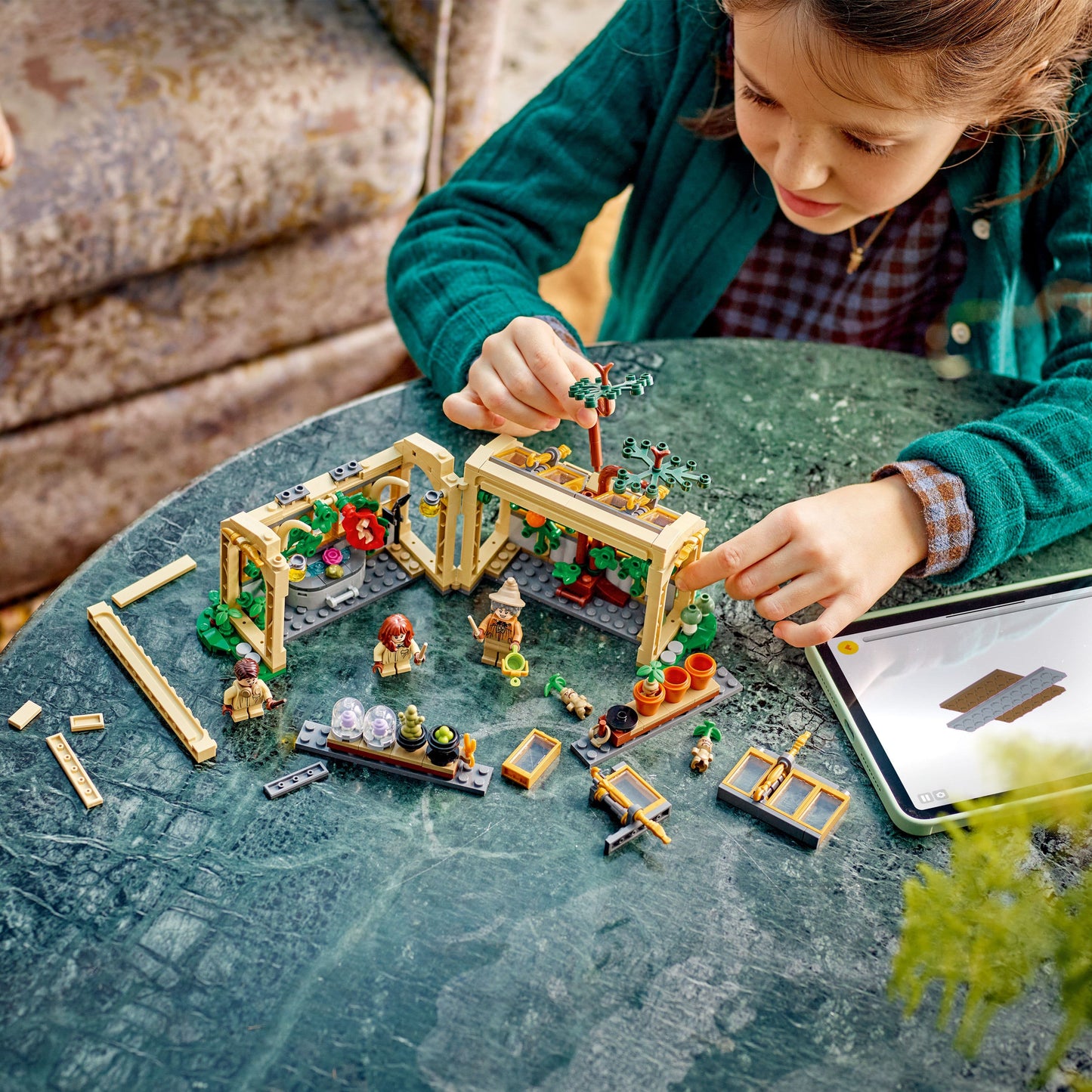 Lego Harry Potter 76445 Hogwarts Castle: Herbology Class for Ages 8+