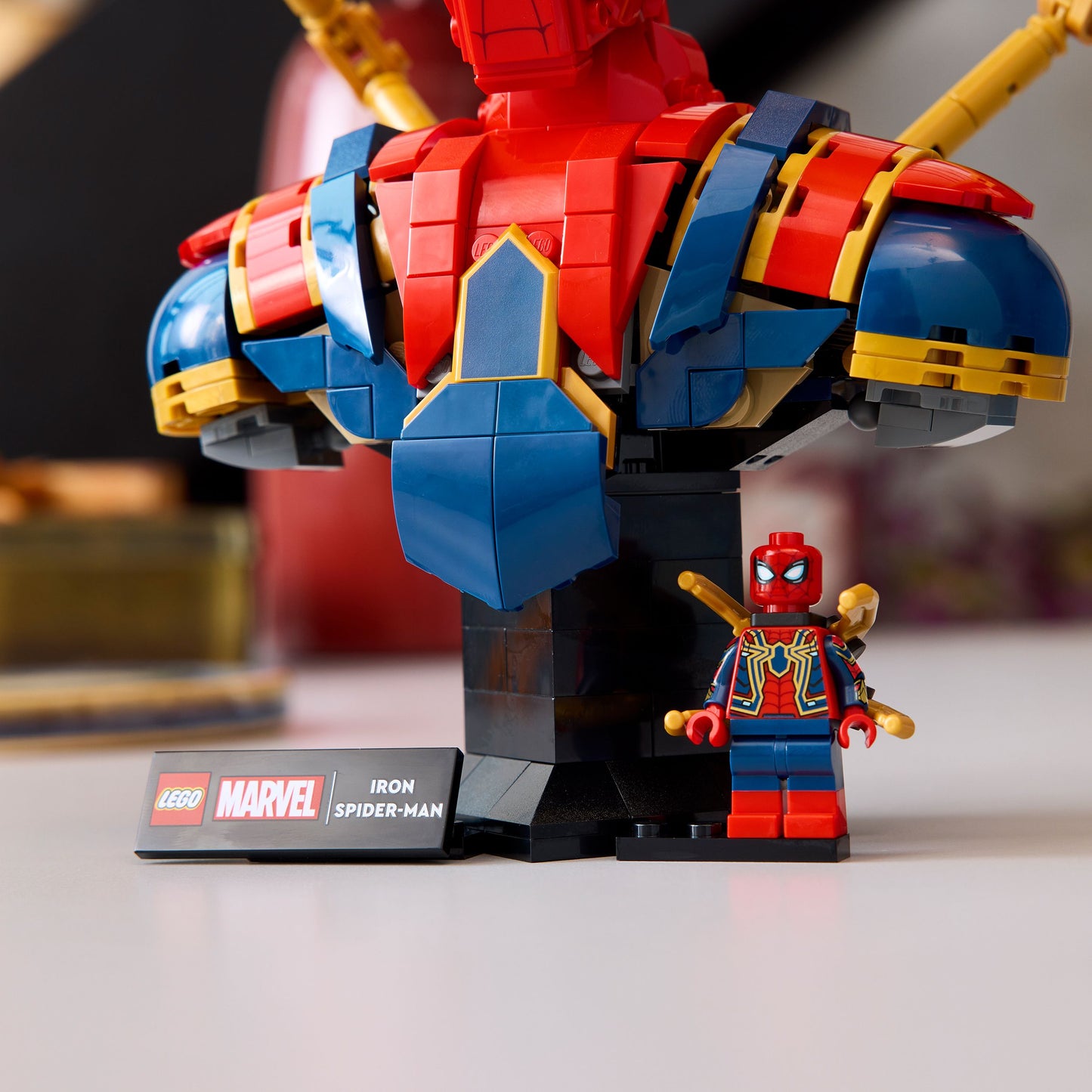 Lego Marvel 76326 Iron Spider-Man Bust Collectable for Adults Age 18+