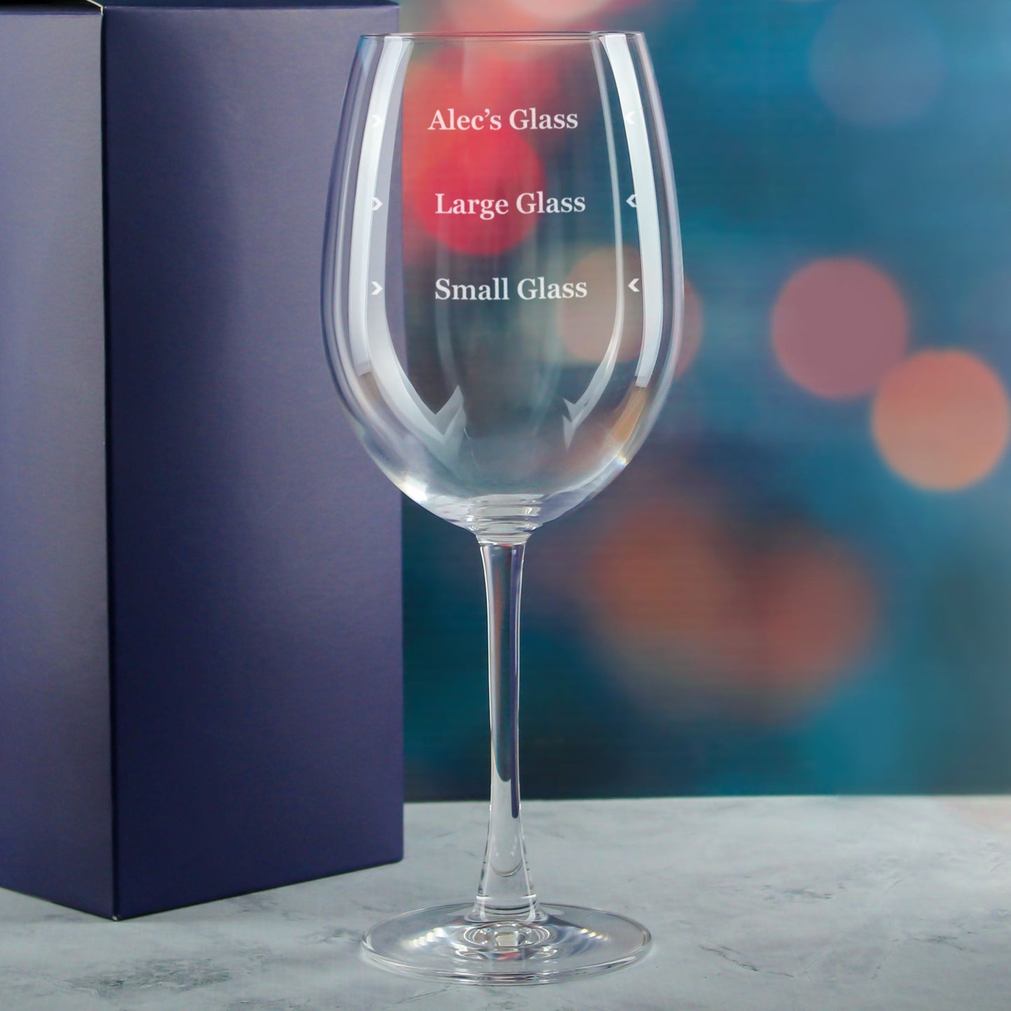 Personalised Engraved Reserva Wine Glass with Name's Glass Serif Measurements Design, Customise with Any Name