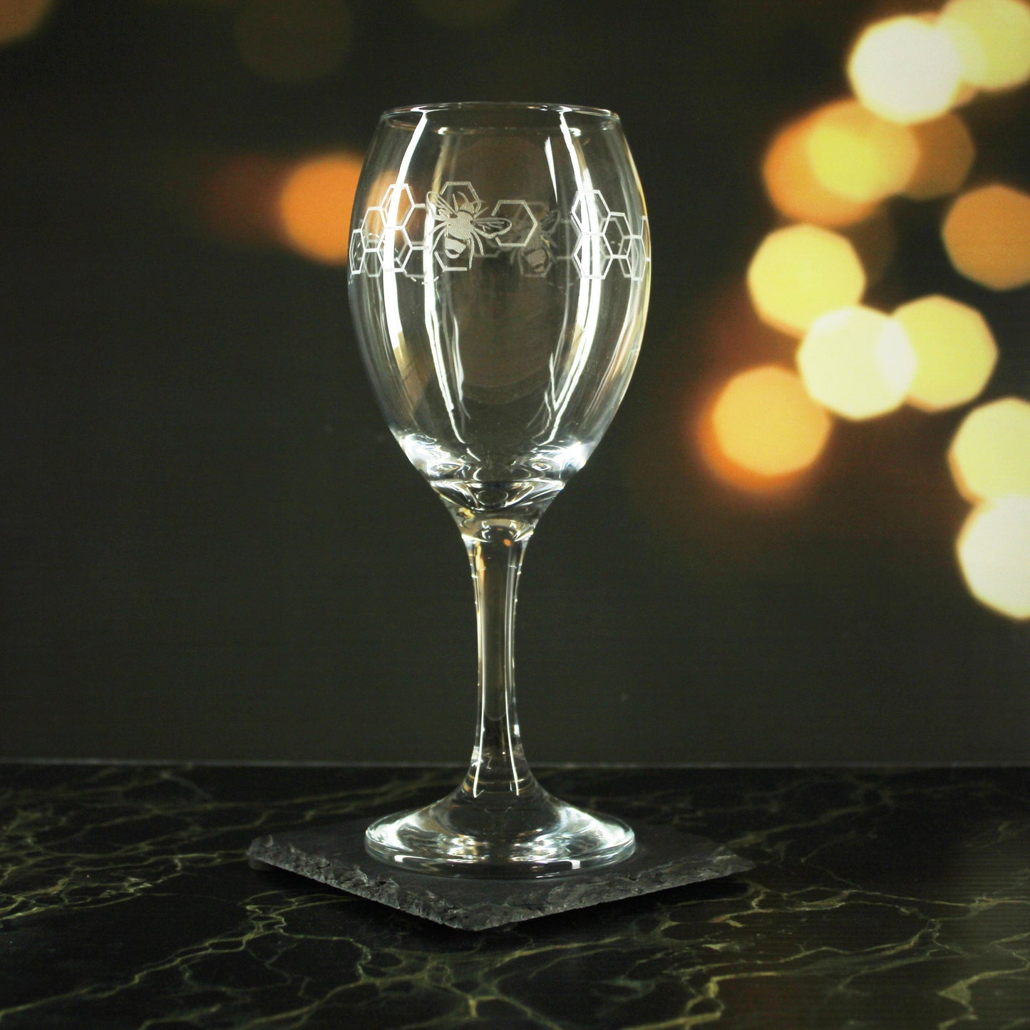 Engraved Bees Pattern Pure Wine Set of 4 11oz Glasses