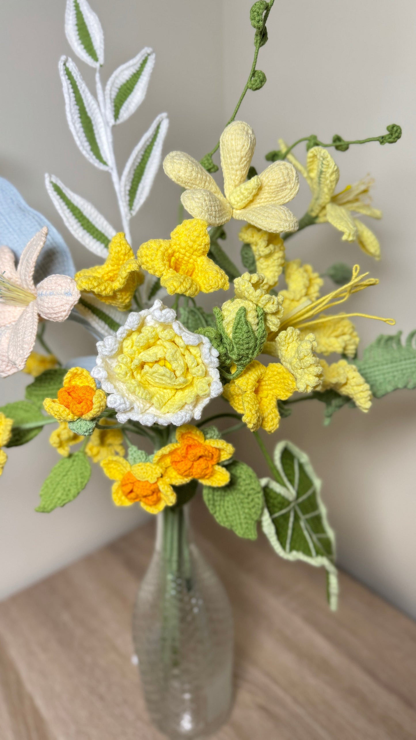 Handmade Crochet Sunshine Bloom Bouquet – Yellow & Citrus-Inspired Floral Arrangement