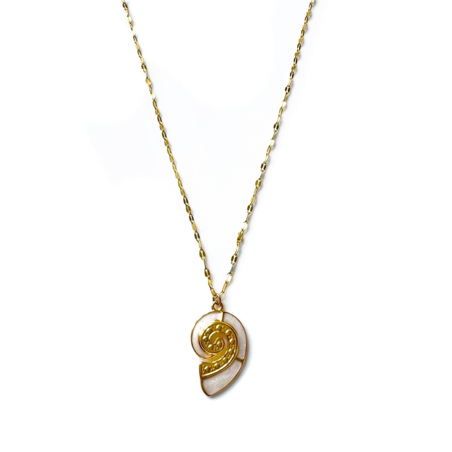 Pacifica Shell Pendant Necklace