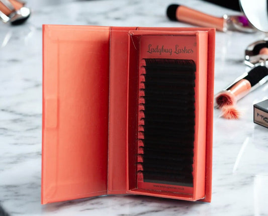 Mixed Length Mega Silk Volume Lashes 16-20mm