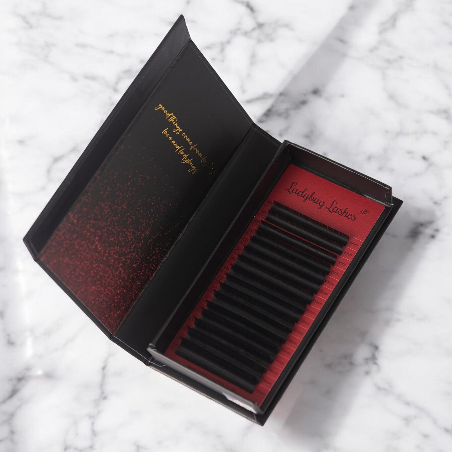 Platinum Velvet Volume Lashes – Mixed Tray (16 Rows)