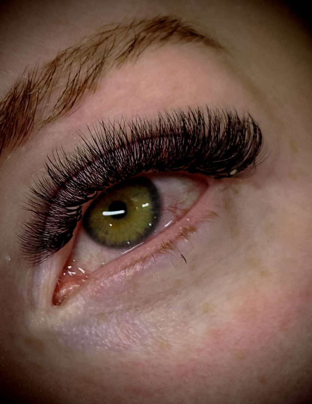 Platinum Promade Tray – Ultra-Black Premade Fans