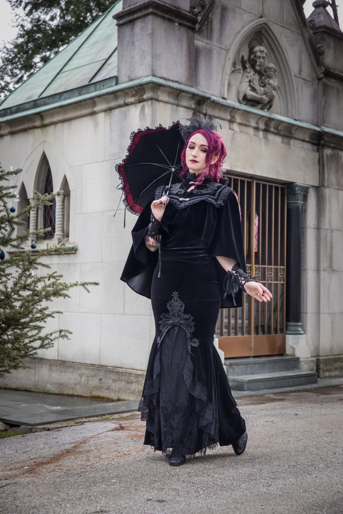 Dark In Love Velvet Lark Capelet