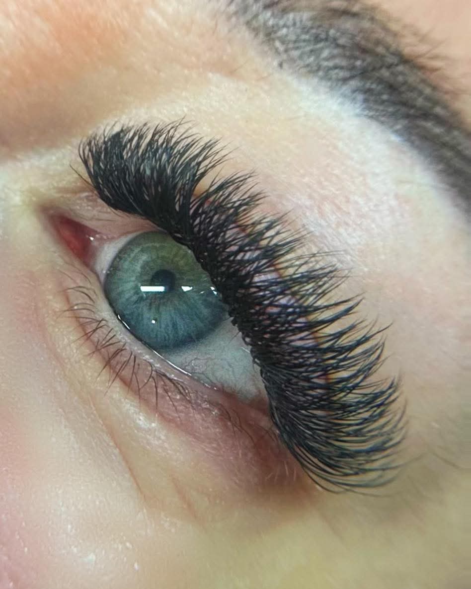 W Lash Extension Tray β Single Length, 16 Rows