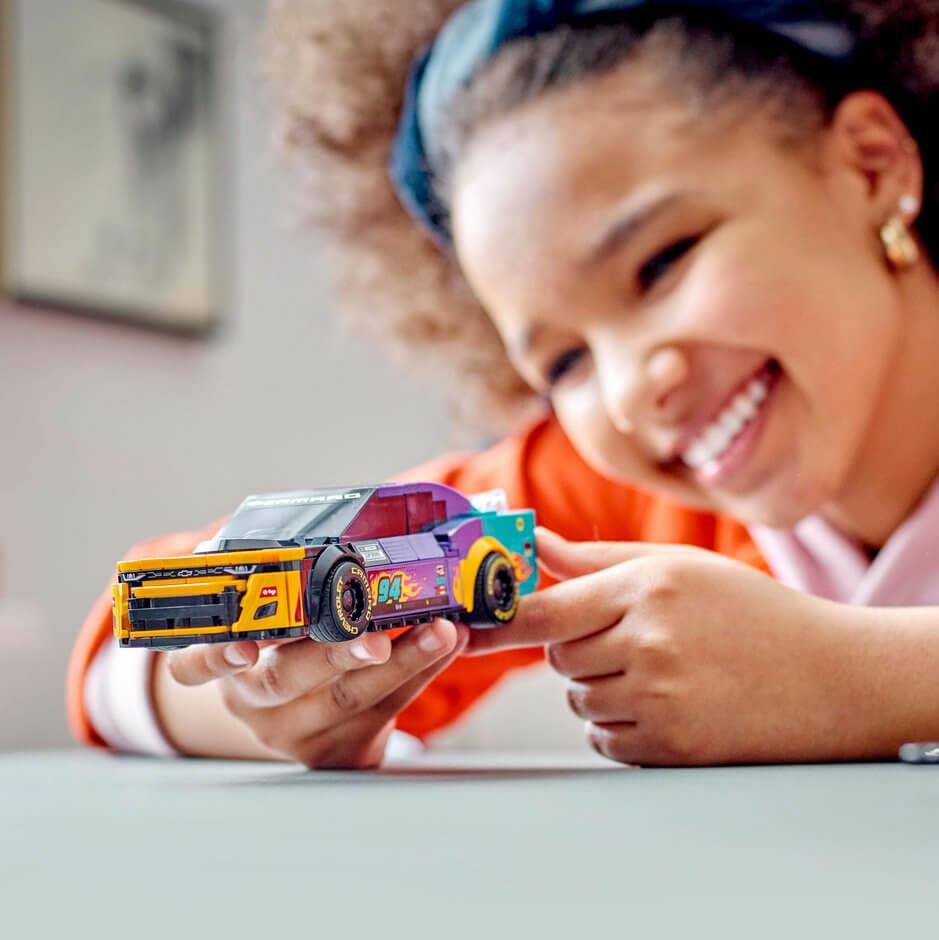 LEGO Speed Champions 76935 NASCAR Next Gen Chevrolet Camaro ZL1 Age 9+