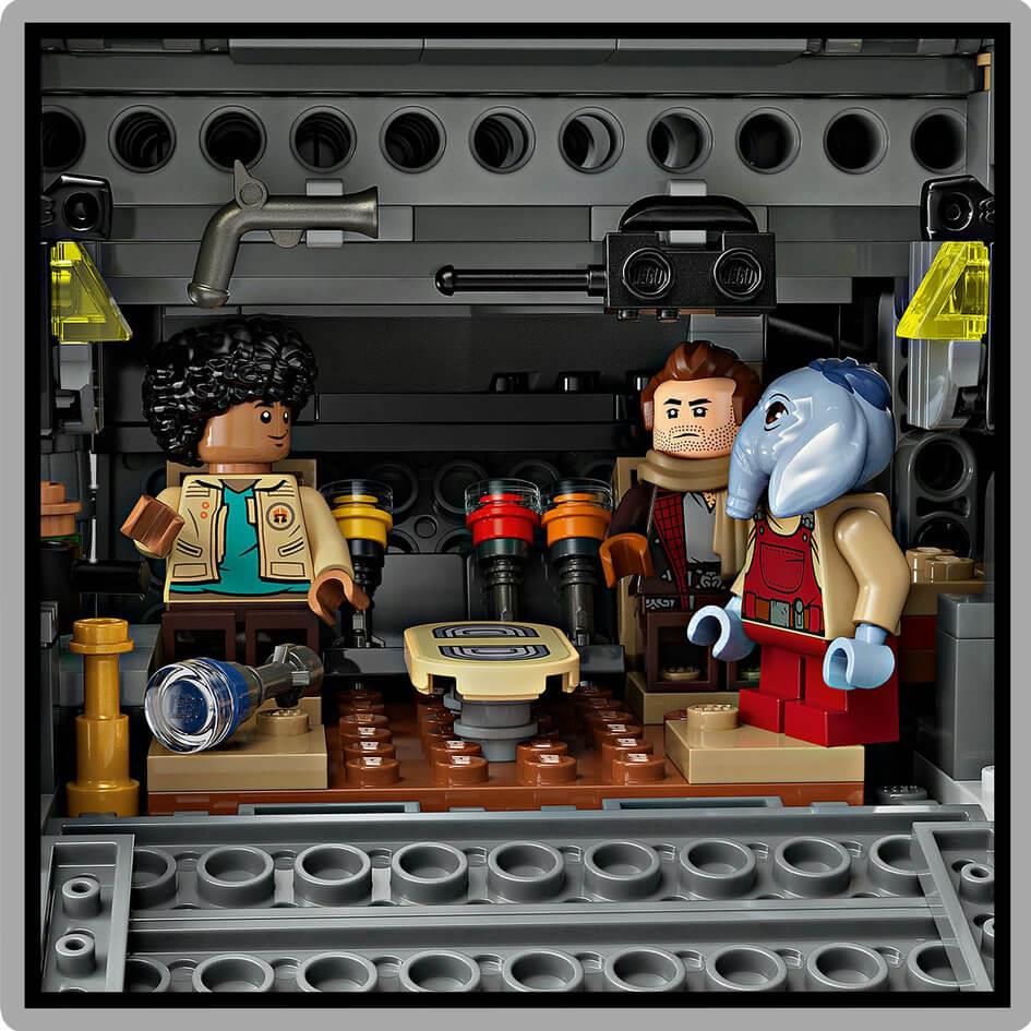 Lego Star Wars 75374 The Onyx Cinder Model Playset for Ages 10 and Up