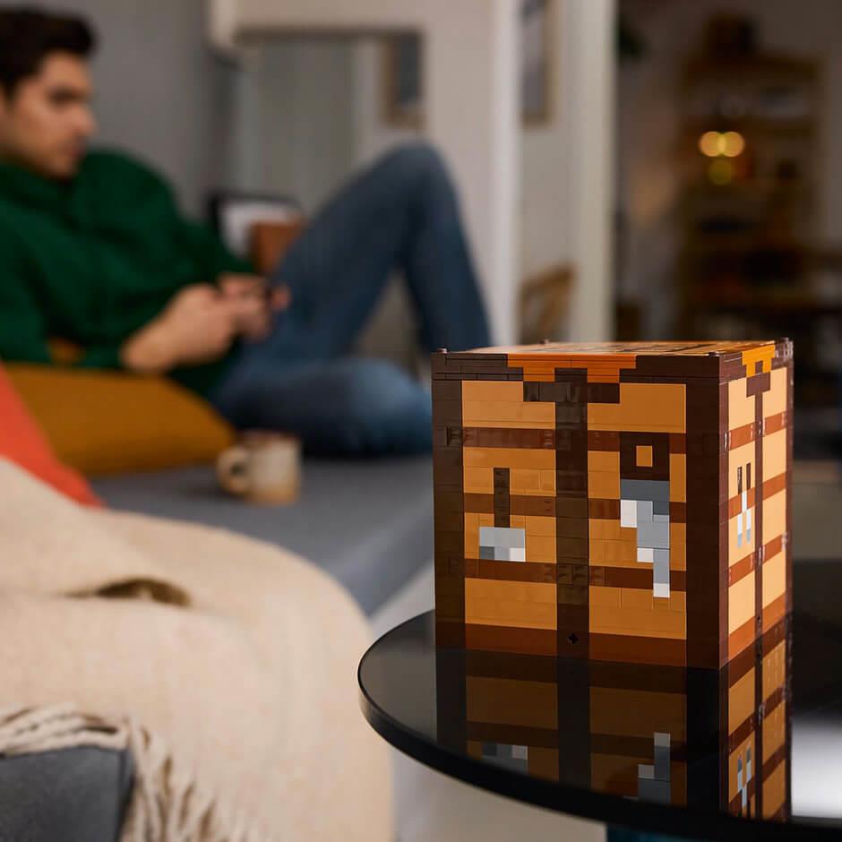 Lego Minecraft 21265 The Crafting Table Model for Adults Age 18 and Up
