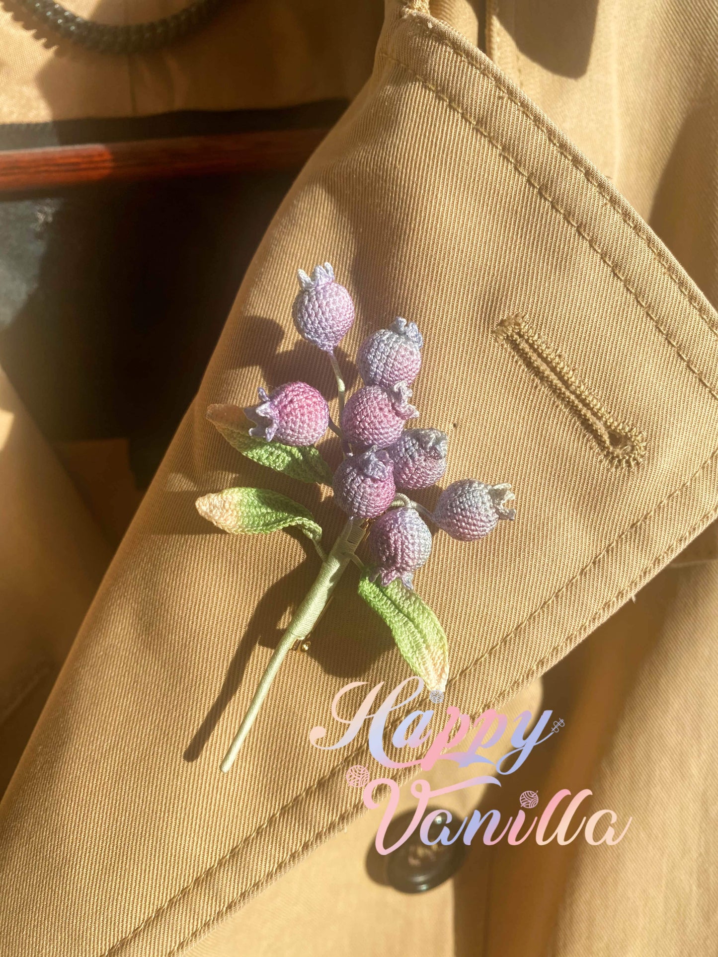 Brooches Micro-Crochet that Blossom on Your Heart —Bloom Where You're Planted
