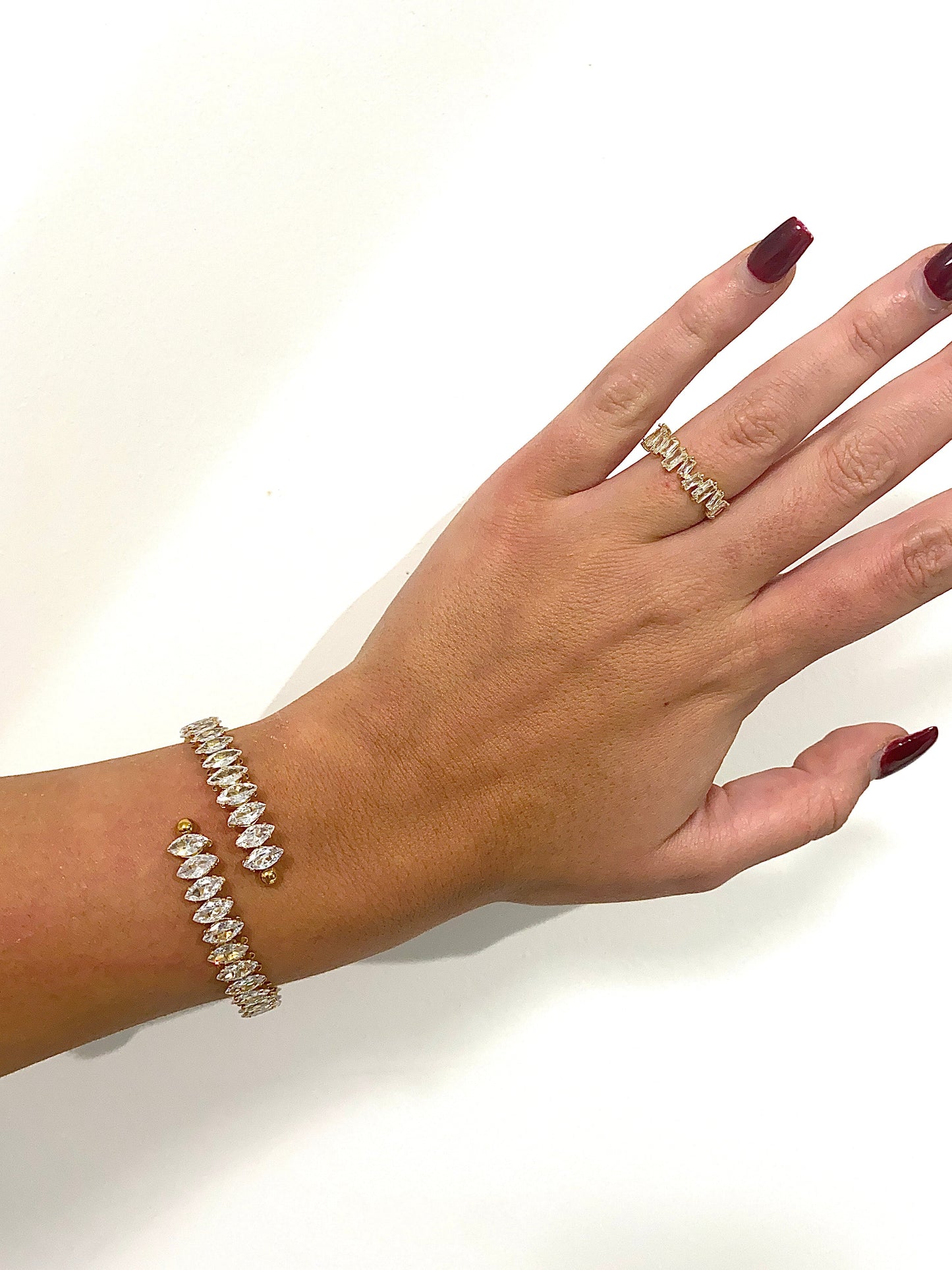 Kusum Luxe 18k Gold Plated Jewelled Bracelet