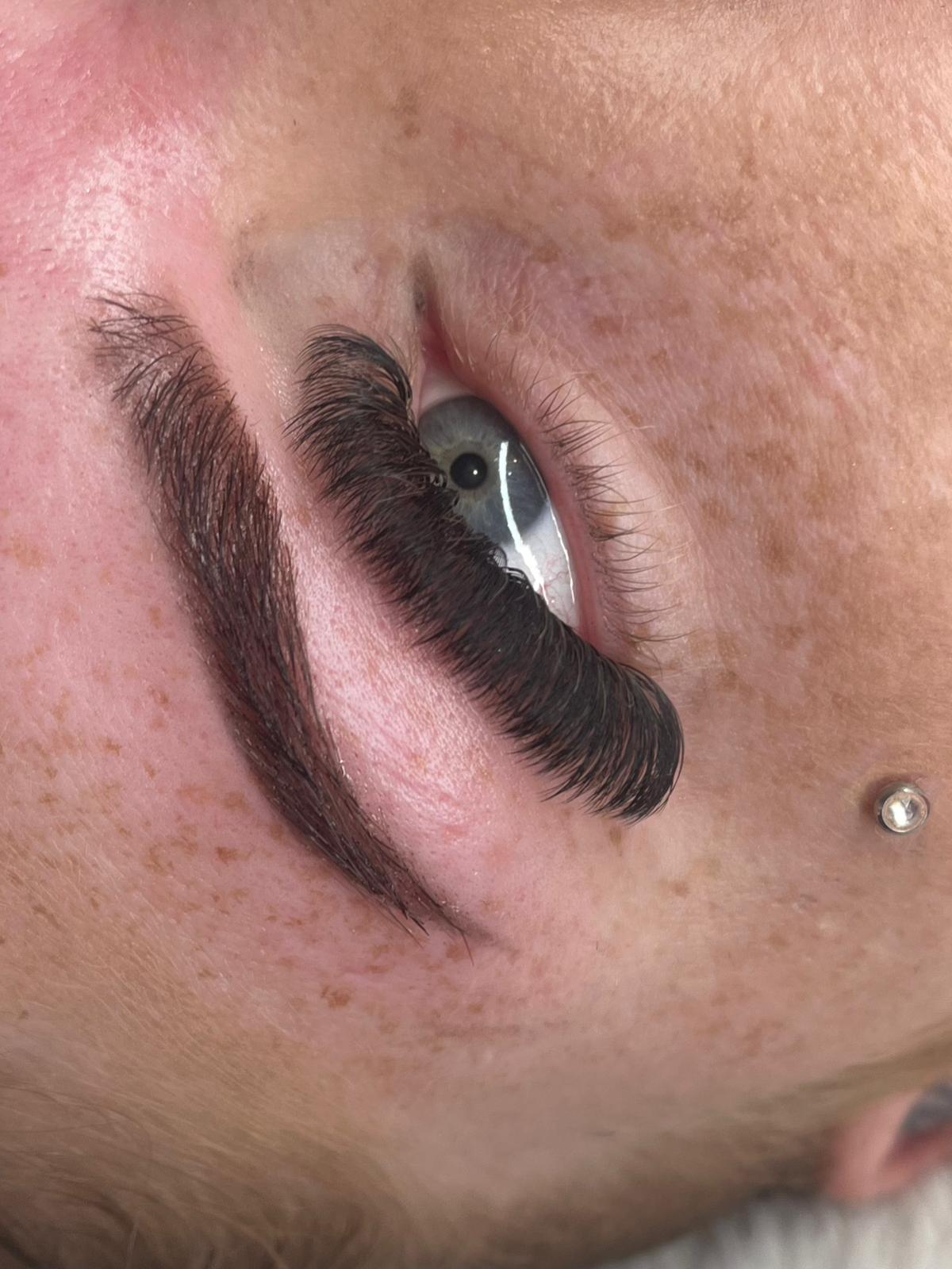 Platinum Promade Tray – Ultra-Black Premade Fans