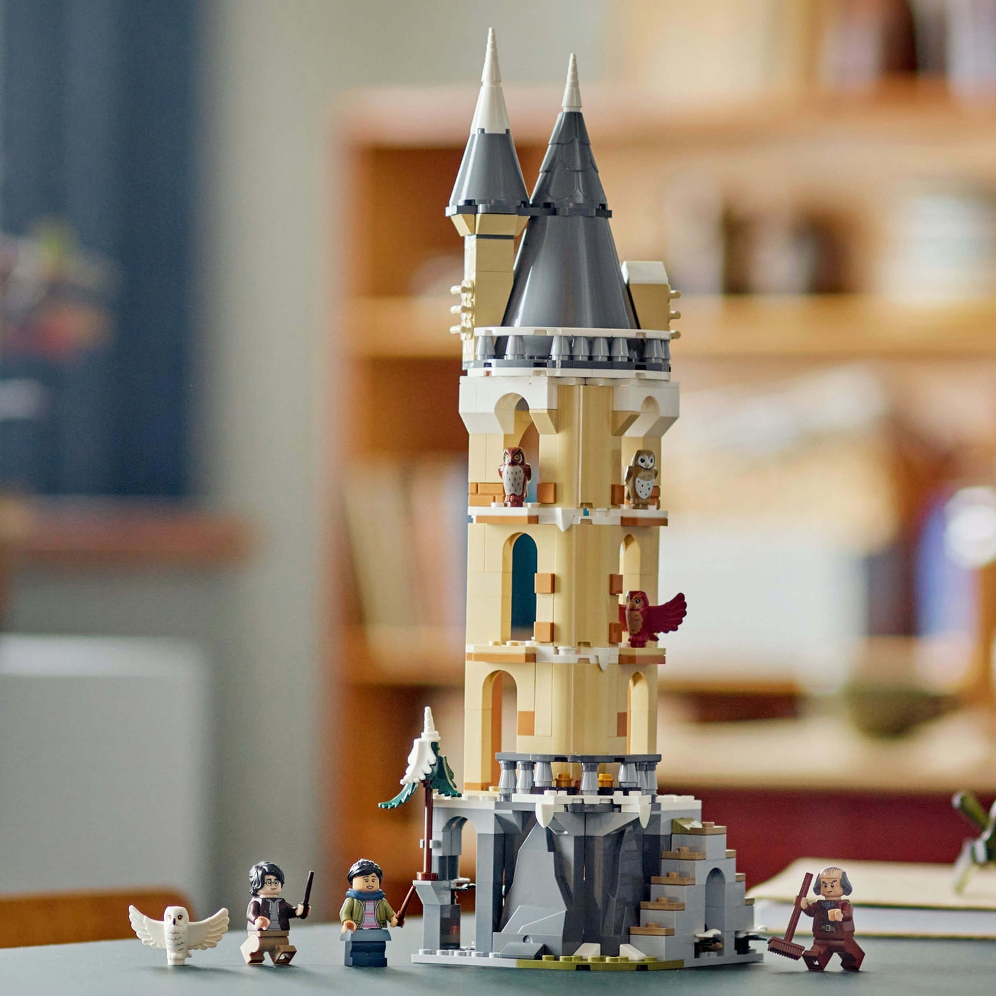 Lego Harry Potter 76430 Hogwarts Castle Owlery Playset for Ages 8 & Up