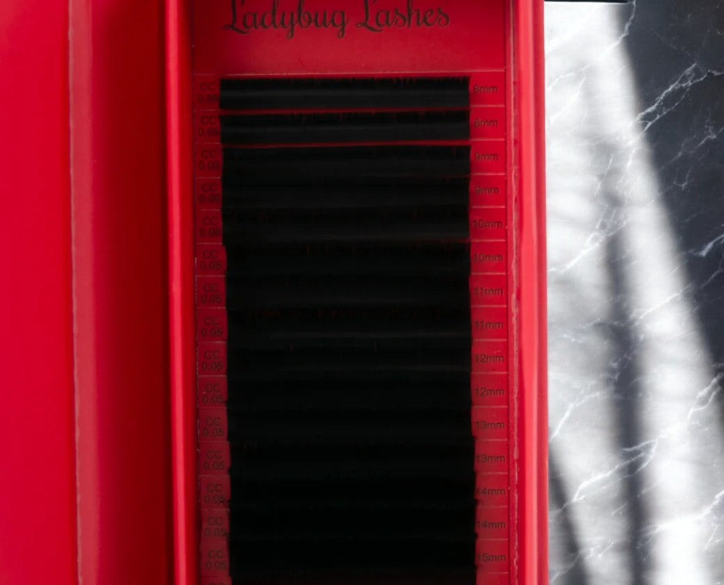 Mixed Length Volume Lashes – 16 Row Tray