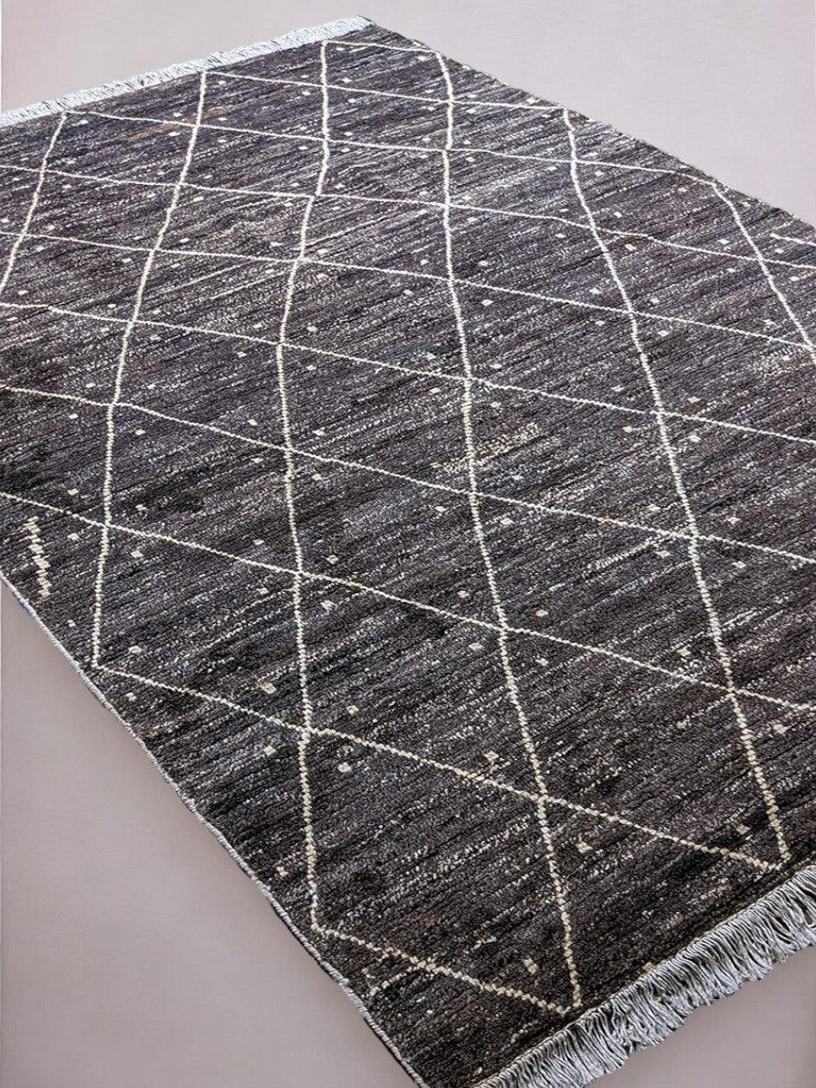 Amara Hand Knotted Rug - Size: 8.9 x 5.11