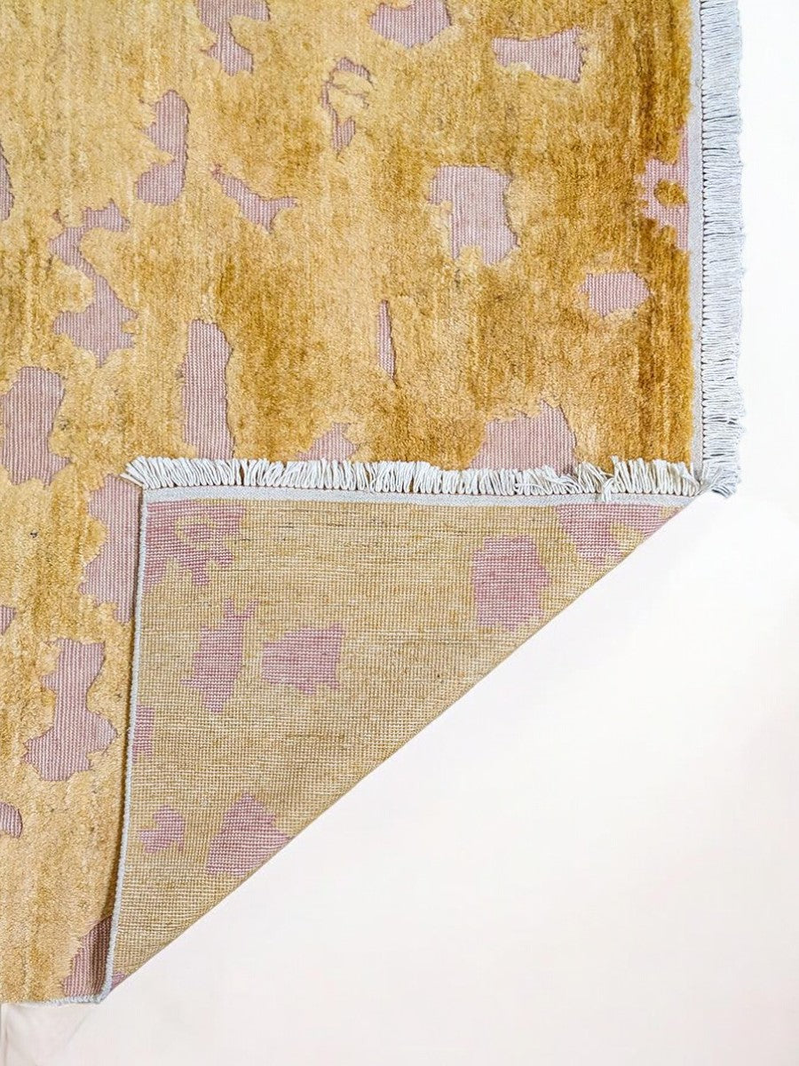 Metroista Hand Knotted Rug - Size: 8.2 x 5.3