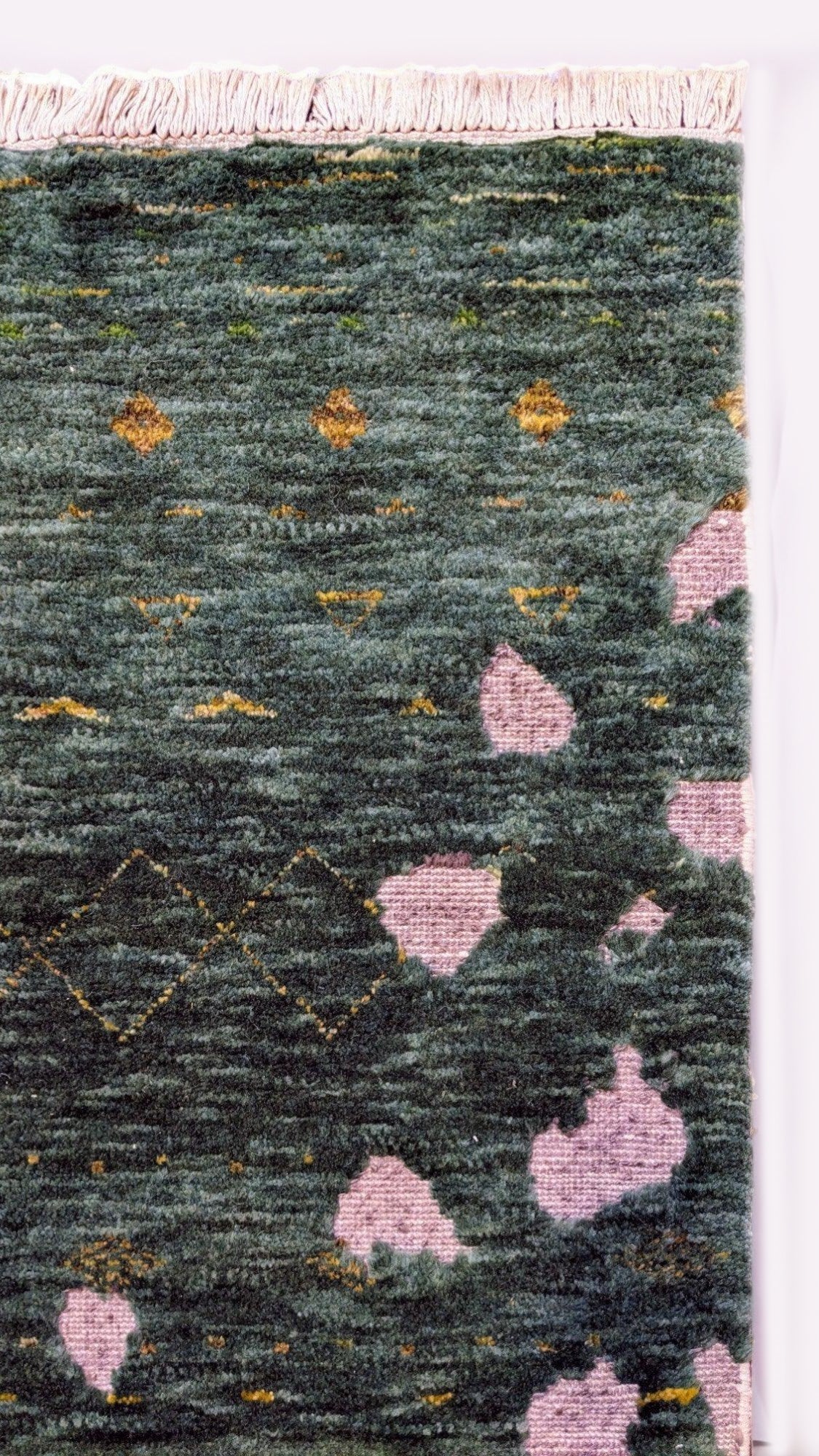 Afra Hand Knotted Rug - Size: 8.3 x 5.2