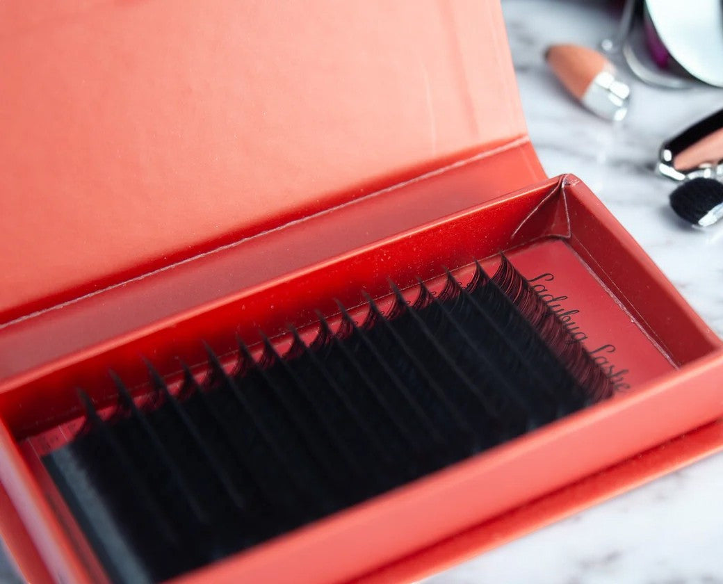 Mixed Length Mega Silk Volume Lashes 16-20mm