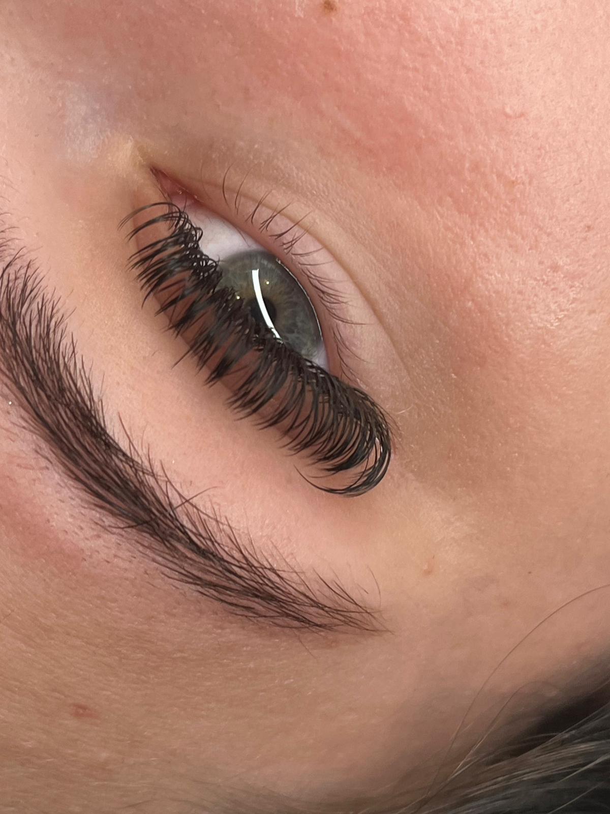Pre-Made Angel Lash Fans – Mixed Lengths Tray