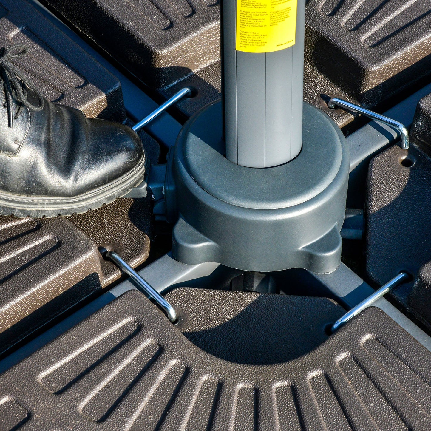 3m Cantilever Parasol w/ Solar Lights Power Bank Base 360° Spin Khaki